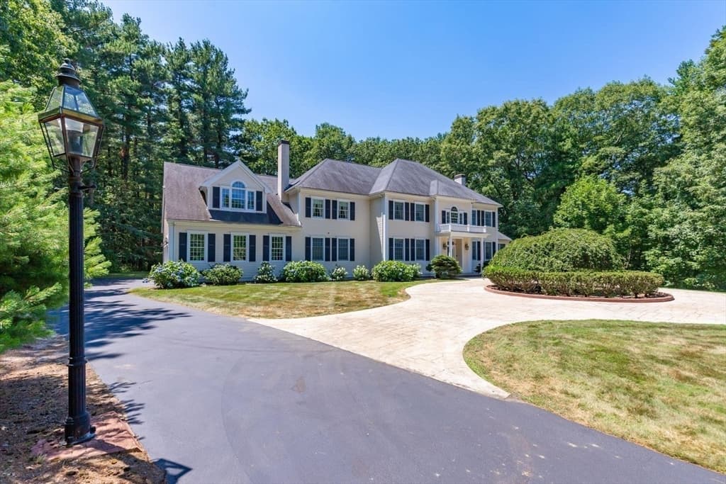 68 Elm St, Canton MA 02021 photo 2