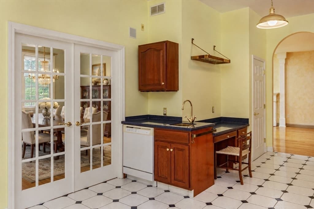 68 Elm St, Canton MA 02021 photo 7