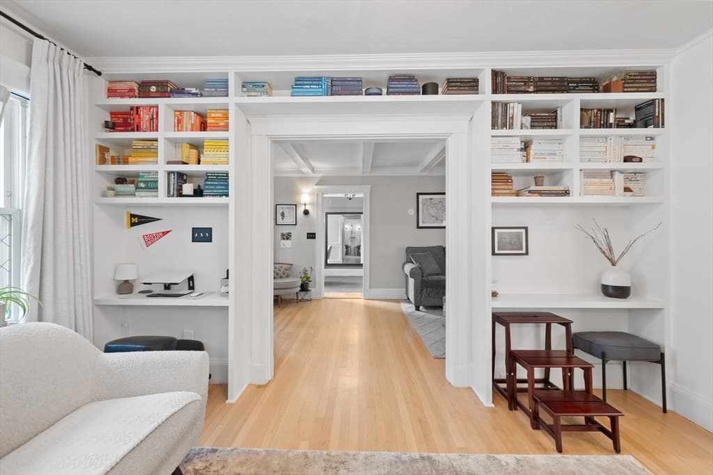 427-429 S Huntington Ave # 1, Boston MA 02130 photo 6