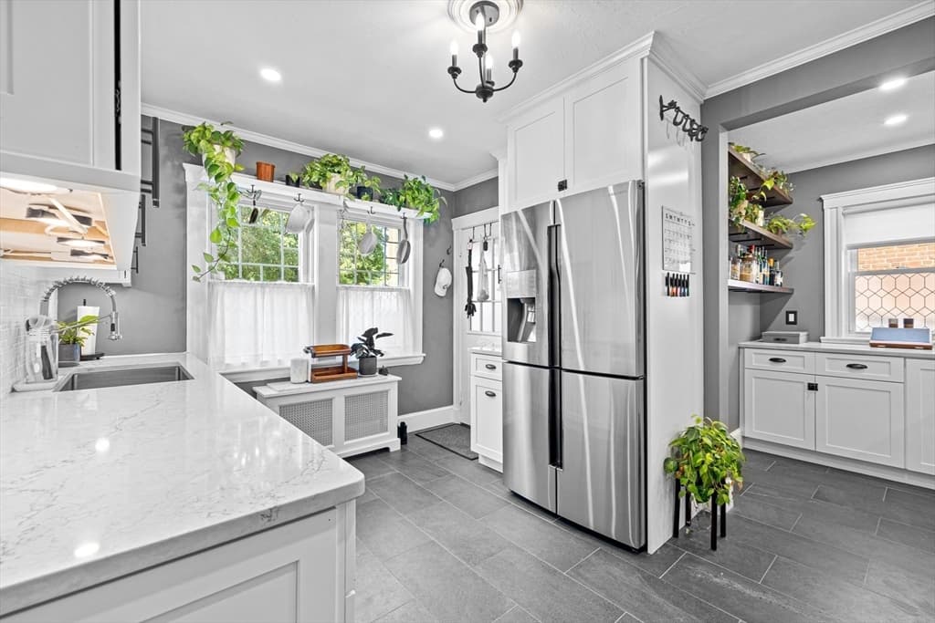427-429 S Huntington Ave # 1, Boston MA 02130 photo 16