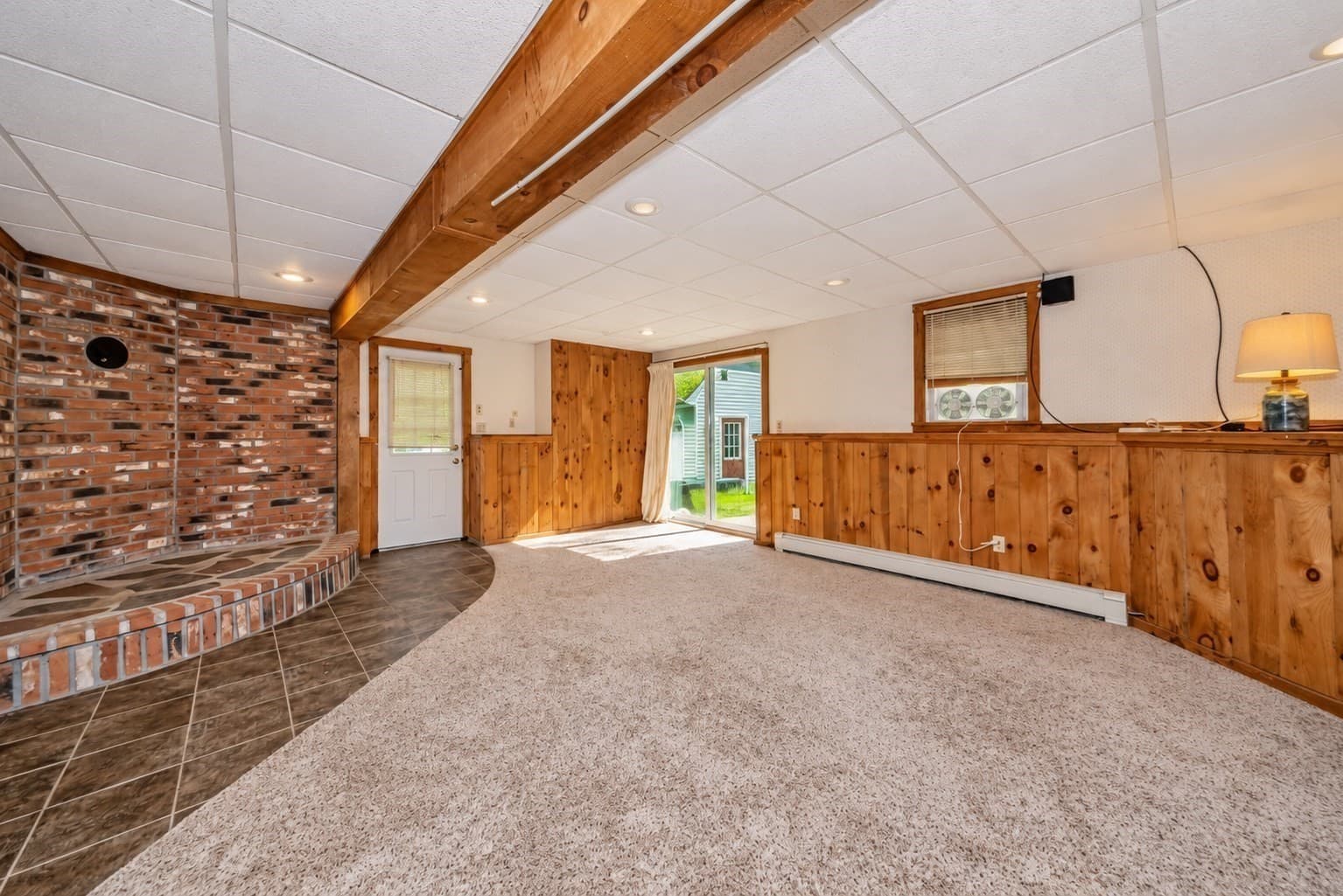Single Family Residence at 31 Pikes Hill Rd, Sterling MA 01564, Sterling, photo 30 of 40