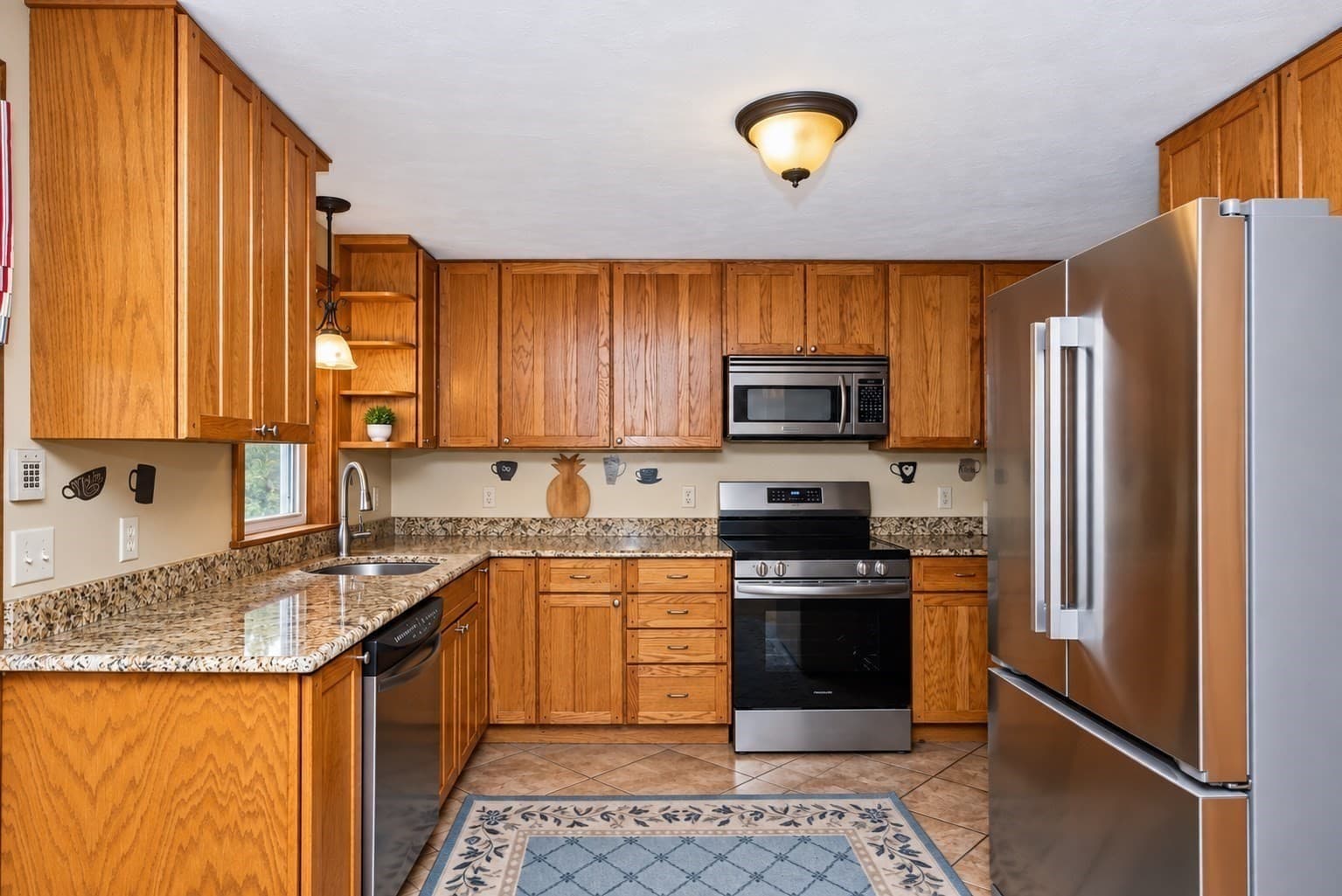 Single Family Residence at 31 Pikes Hill Rd, Sterling MA 01564, Sterling, photo 10 of 40