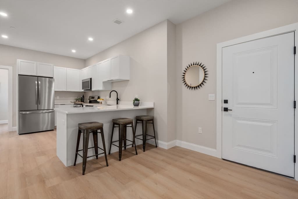 7 Cross St # 201, Wilmington MA 01887 photo 5