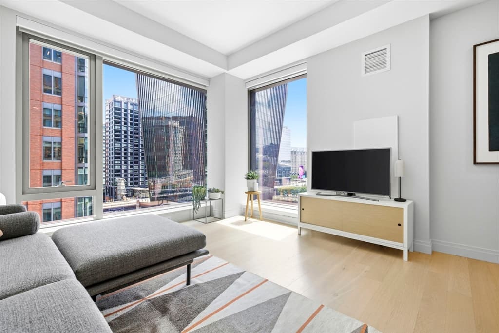 135 Seaport Blvd # 1016, Boston MA 02210