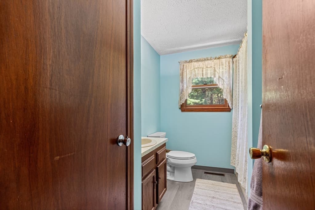 49 Forest St, Carver MA 02330 photo 14