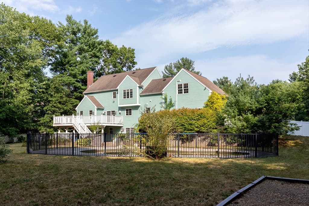 Single Family Residence at 13 Arrowhead Path, Halifax MA 02338, Halifax, photo 9 of 42