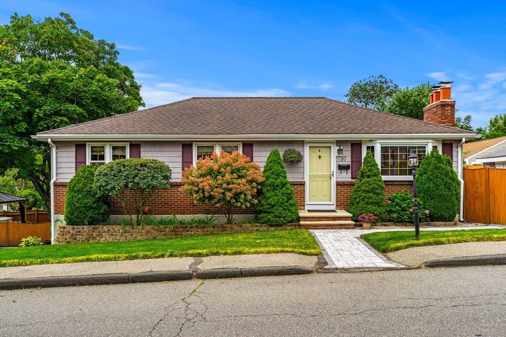 37 Home Street, Peabody MA 01960 photo 2