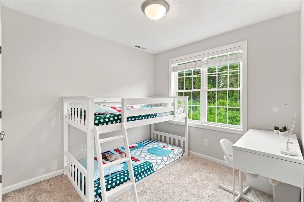 Condominium at 59 Riley Rd # 59, Tyngsborough MA 01879, Tyngsborough, photo 16 of 35