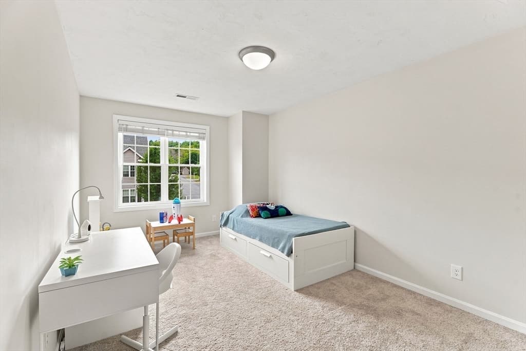 Condominium at 59 Riley Rd # 59, Tyngsborough MA 01879, Tyngsborough, photo 14 of 35