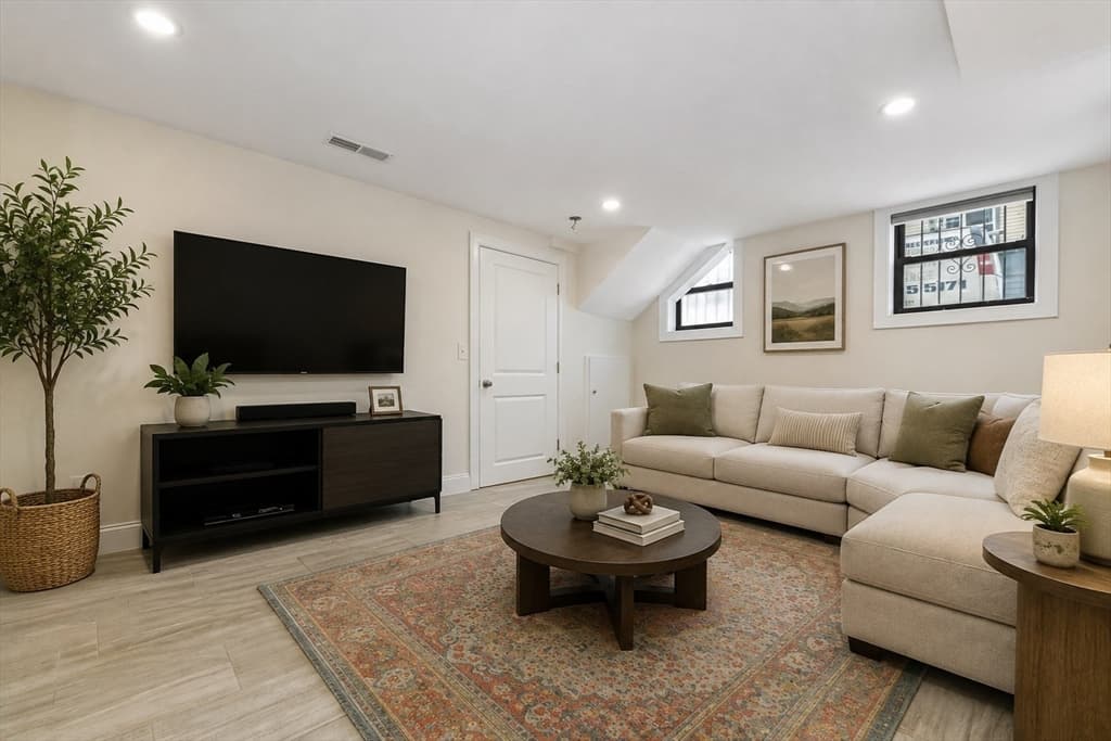 111 Maverick Street # U1, Boston MA 02128 photo 3