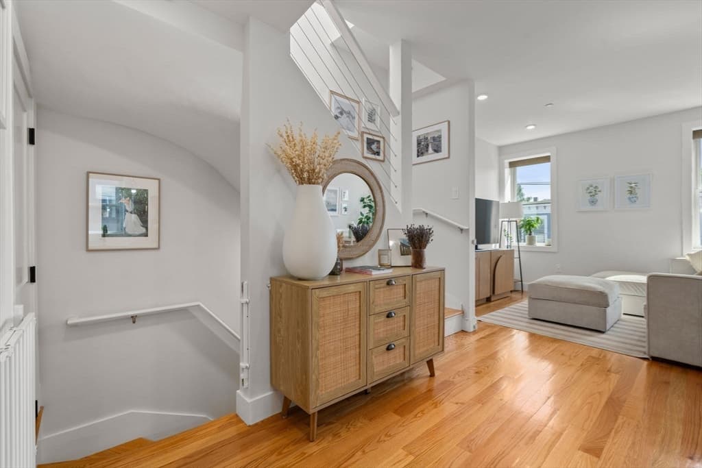 284 Sumner St # 3, Boston MA 02128 photo 27