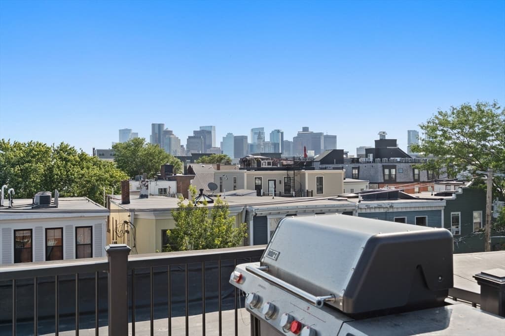 284 Sumner St # 3, Boston MA 02128
