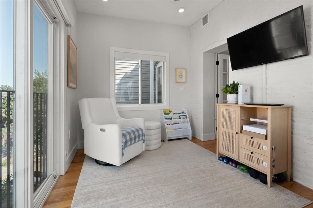 284 Sumner St # 3, Boston MA 02128 photo 18