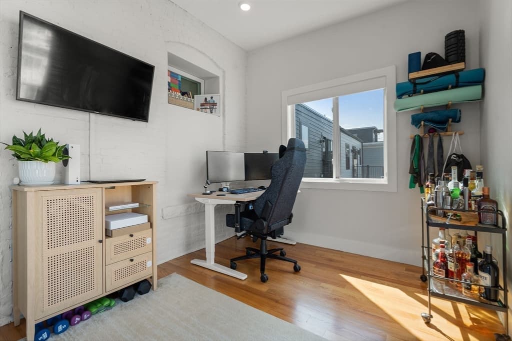 284 Sumner St # 3, Boston MA 02128 photo 19