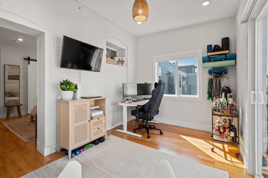 284 Sumner St # 3, Boston MA 02128 photo 21