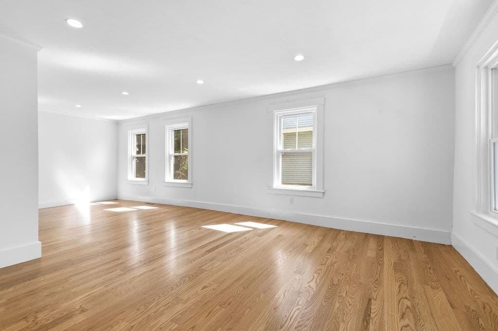 146A W Division St, Braintree MA 02184 photo 3