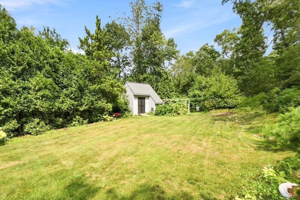118 Horseneck Rd, Dartmouth MA 02748 photo 7