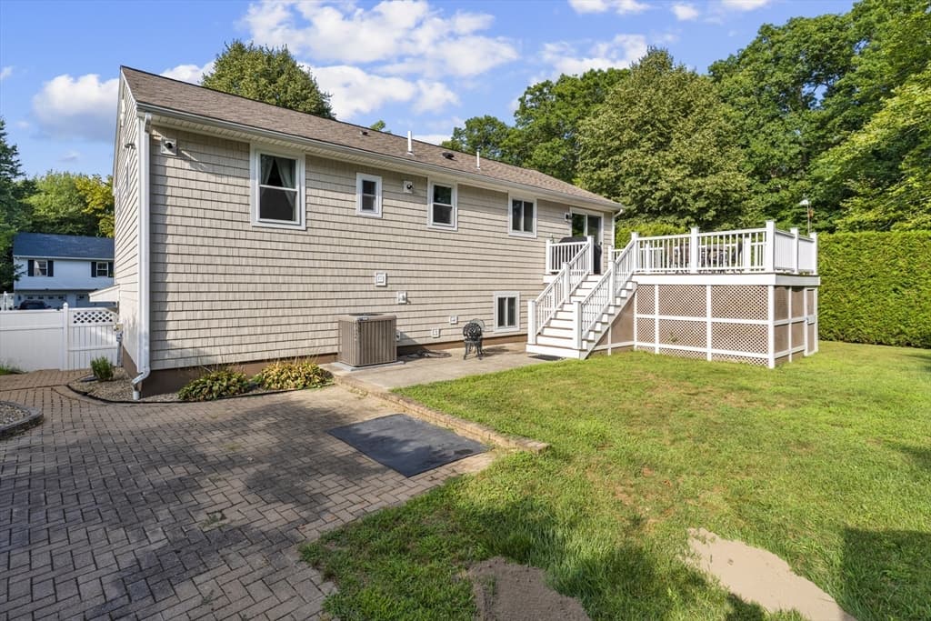 2 Cutter Ln, Dartmouth MA 02748 photo 6