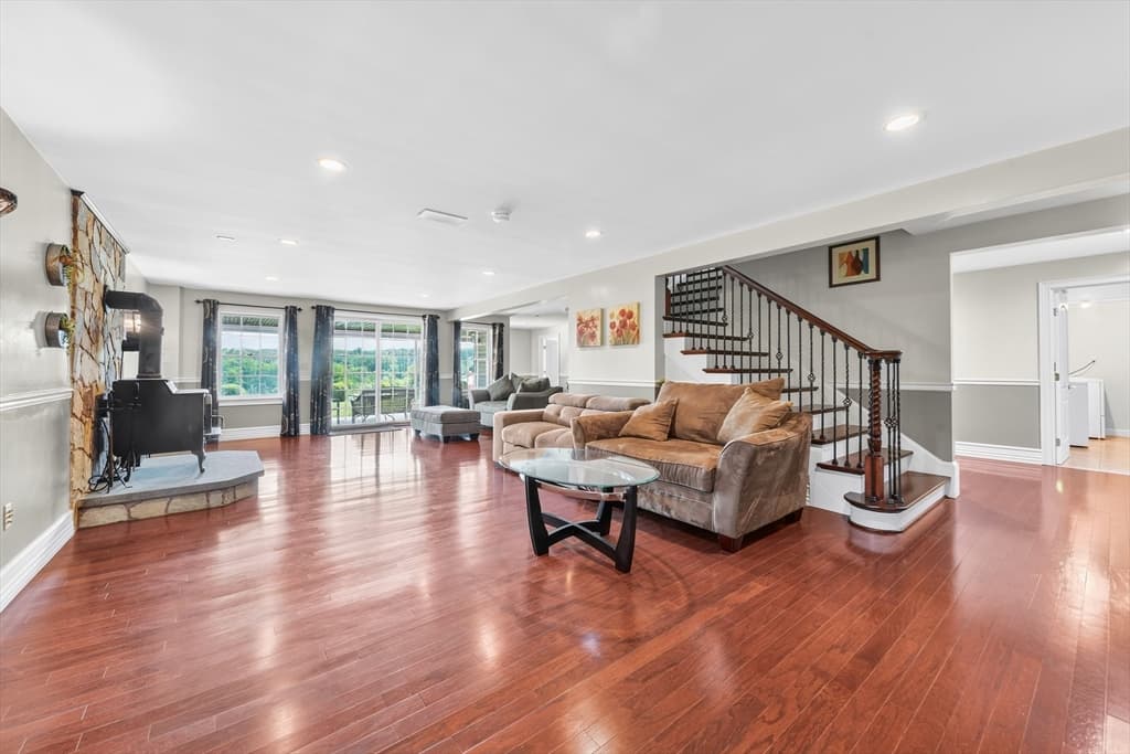 385 Scott Rd, Cumberland RI 02864 photo 32