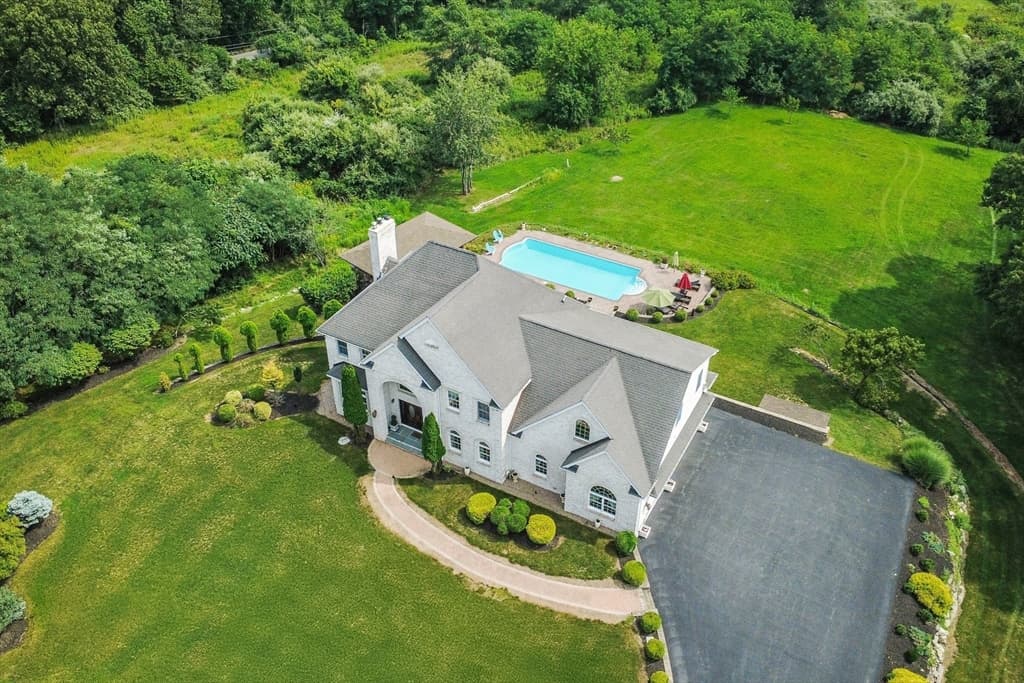 385 Scott Rd, Cumberland RI 02864 photo 11