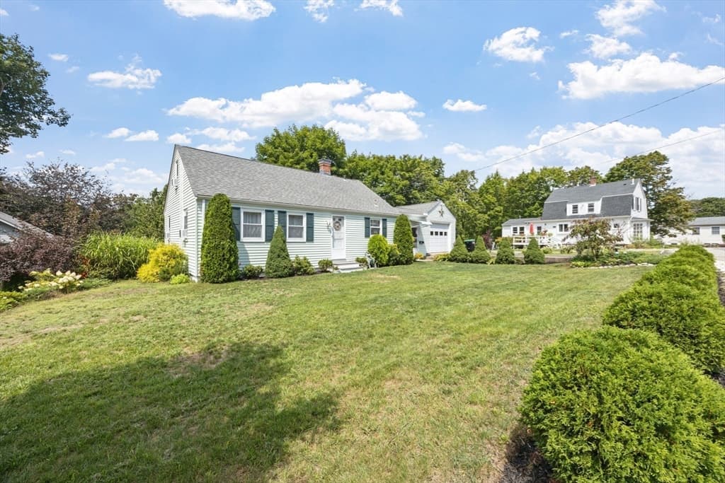 10 Margerie St, Plymouth MA 02360 photo 2
