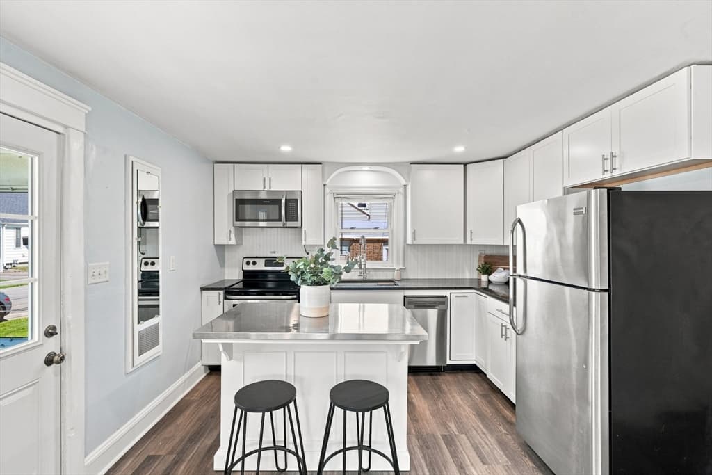 337 Wilbur, Swansea MA 02777 photo 2