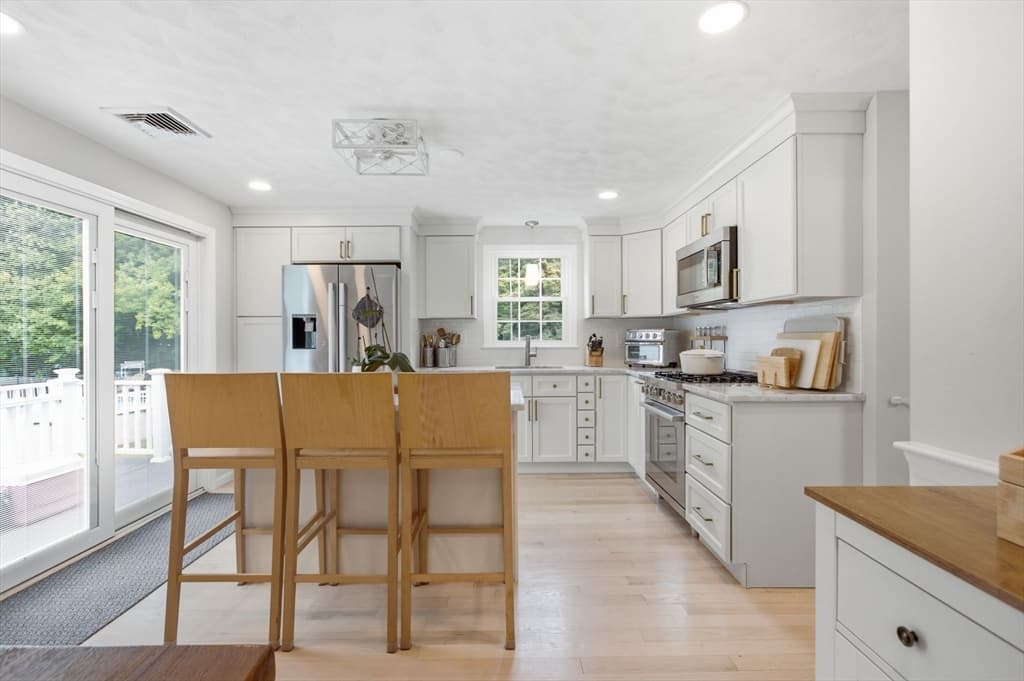 409 Salem Street, Wilmington MA 01887 photo 13