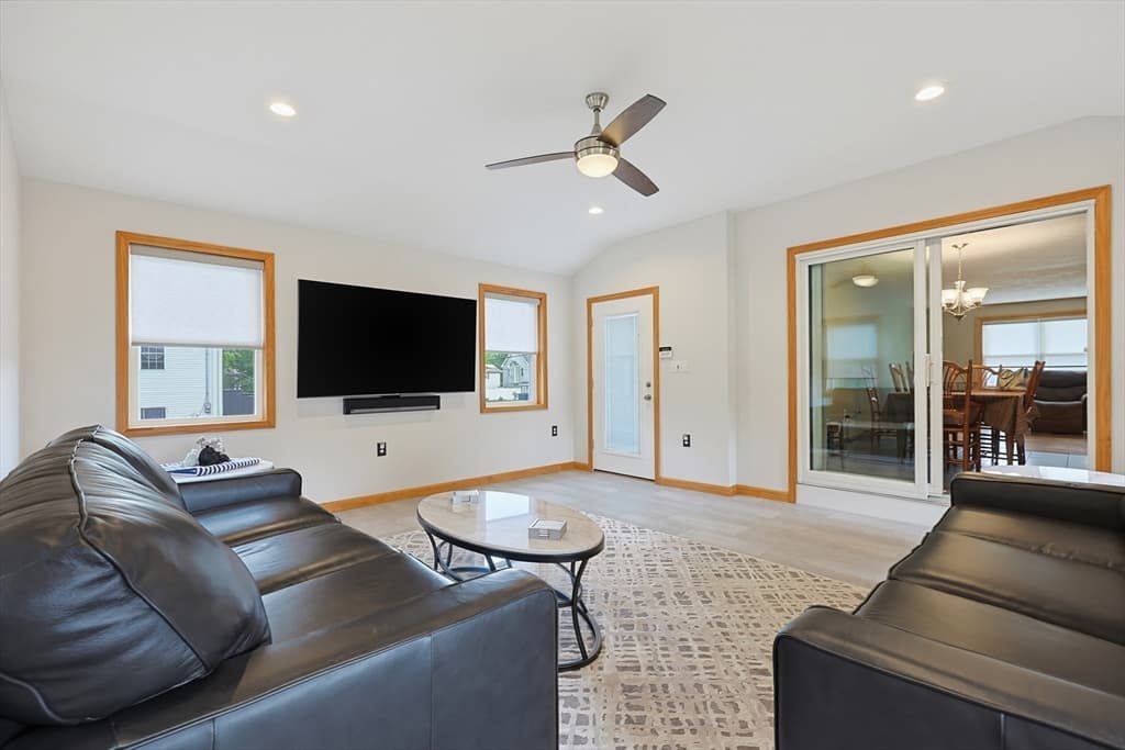 19 Bellflower Rd, Billerica MA 01821 photo 23