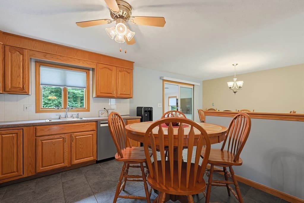 19 Bellflower Rd, Billerica MA 01821 photo 20