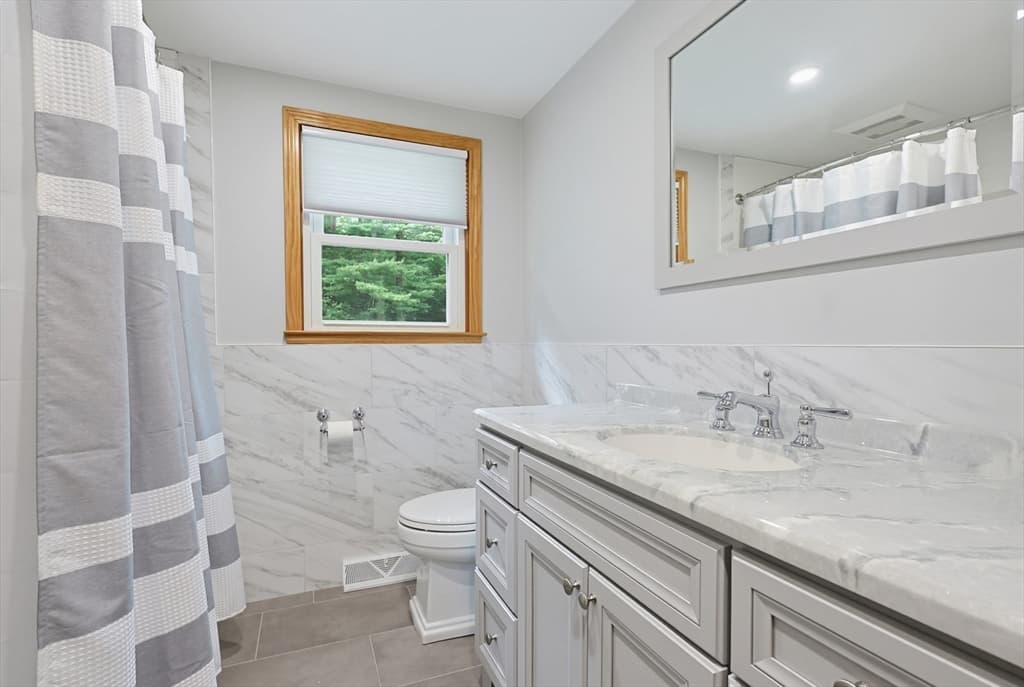 19 Bellflower Rd, Billerica MA 01821 photo 24