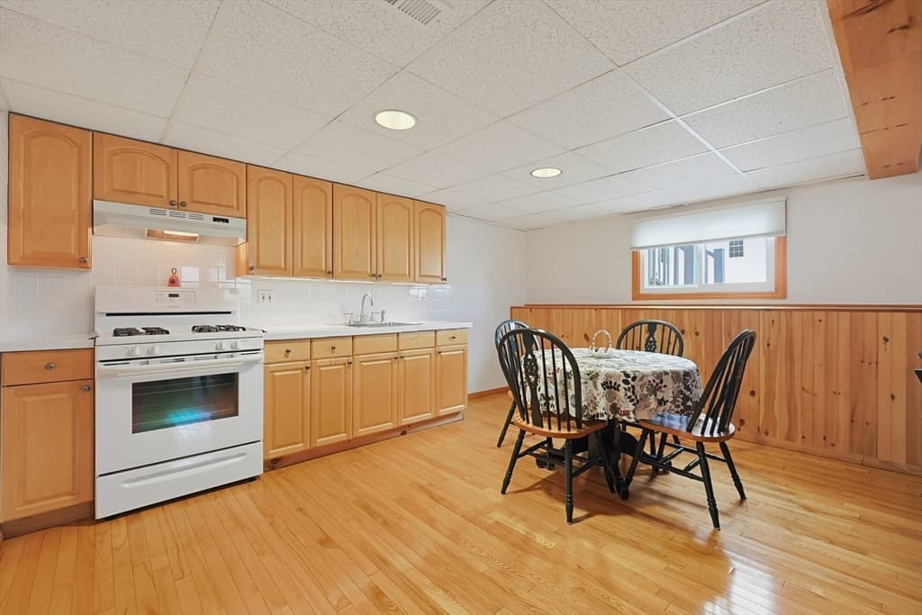19 Bellflower Rd, Billerica MA 01821 photo 38