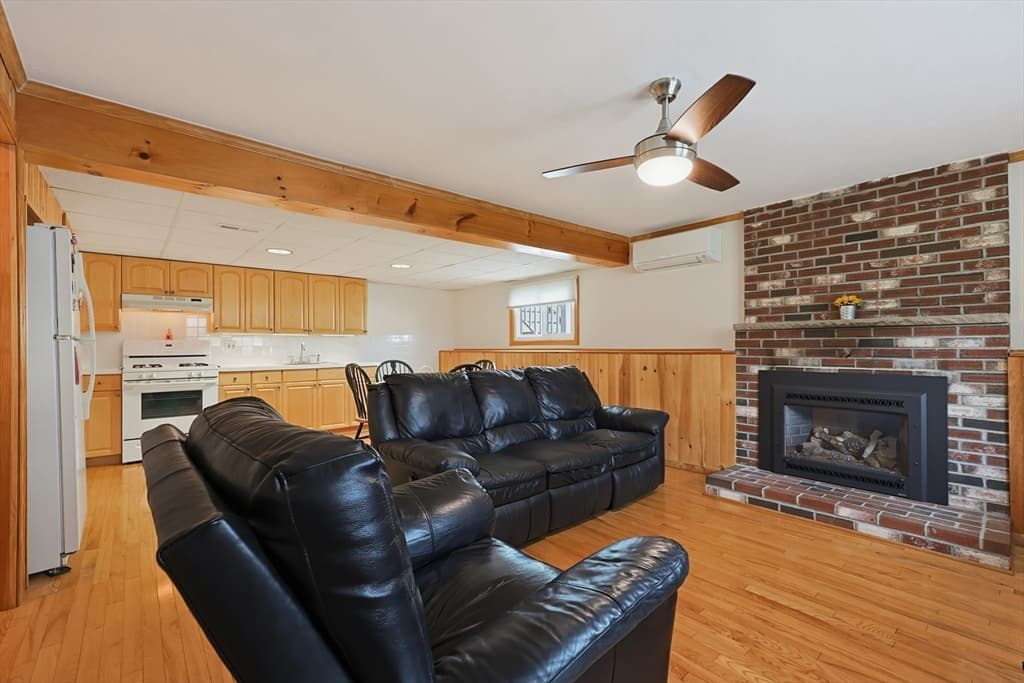 19 Bellflower Rd, Billerica MA 01821 photo 35