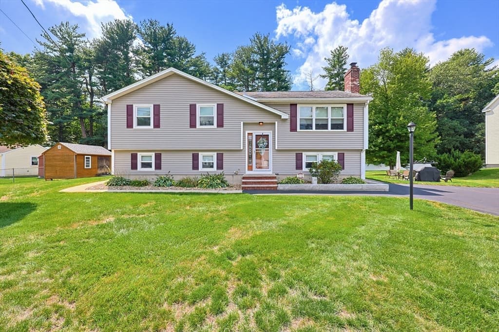 19 Bellflower Rd, Billerica MA 01821 photo 4