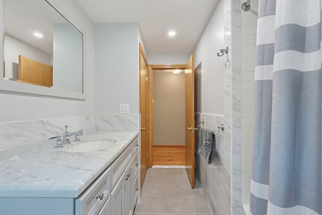 19 Bellflower Rd, Billerica MA 01821 photo 25