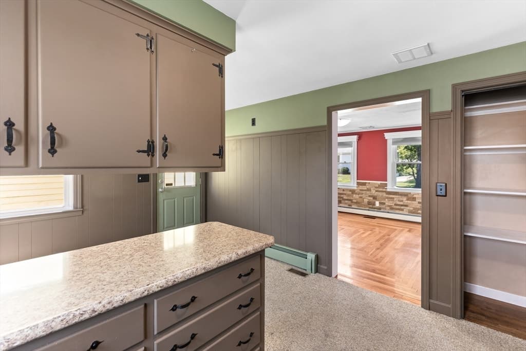 327 England St, Cumberland RI 02864 photo 10