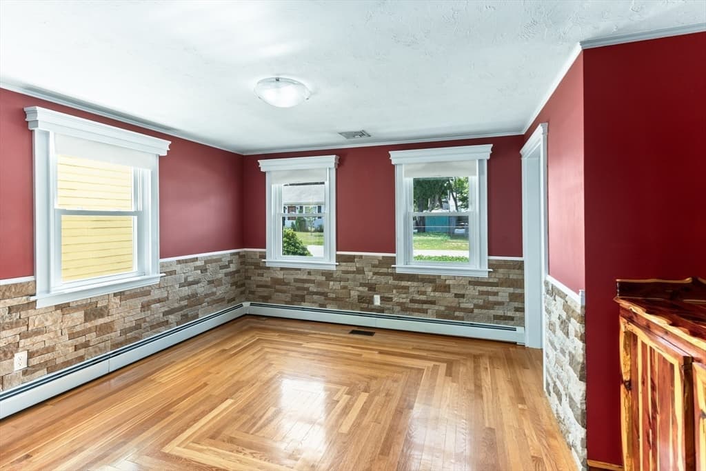 327 England St, Cumberland RI 02864 photo 11