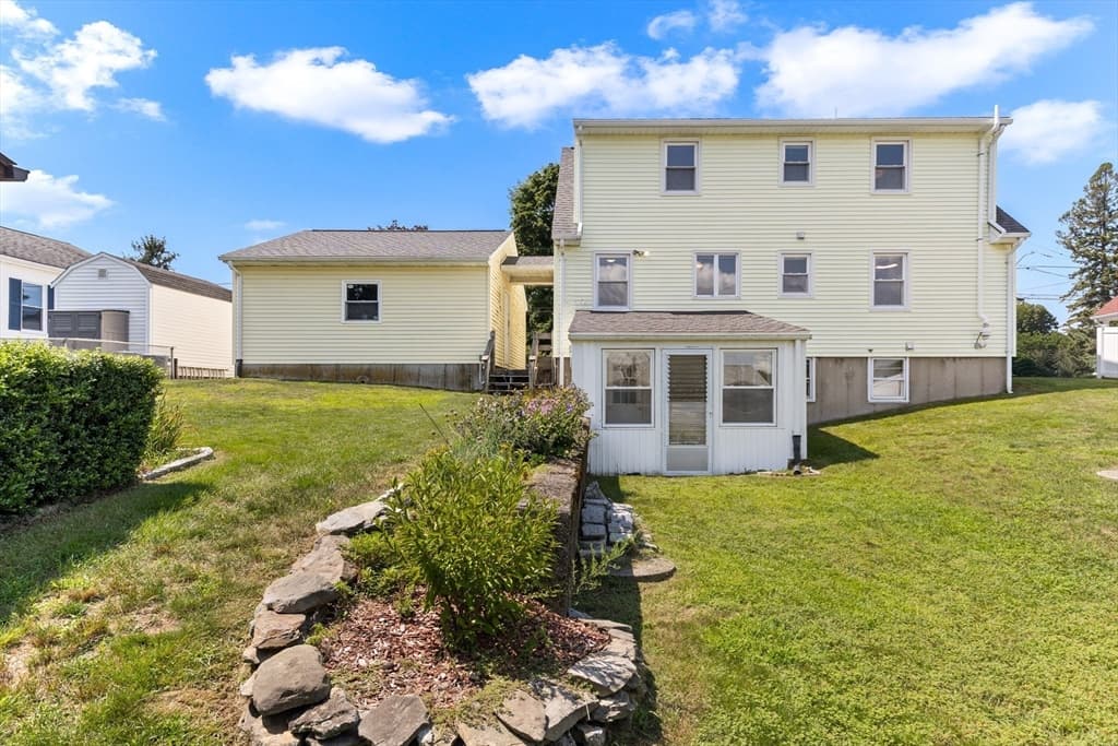 327 England St, Cumberland RI 02864 photo 25