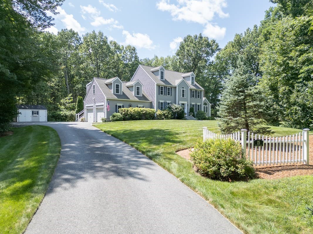 Single Family Residence at 15 Hillside Dr, Townsend MA 01469, Townsend, photo 40 of 42