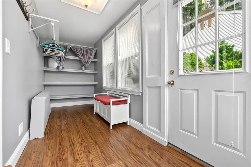 100 Leyden St, Boston MA 02128 photo 3