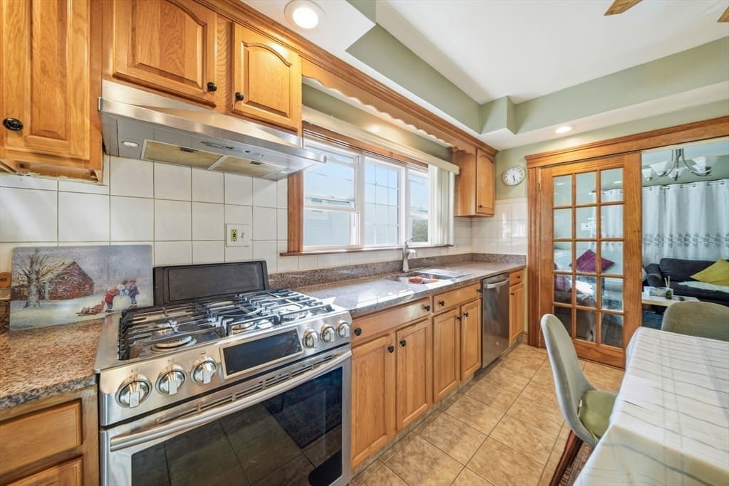 17-19 Berry St, Quincy MA 02169 photo 12