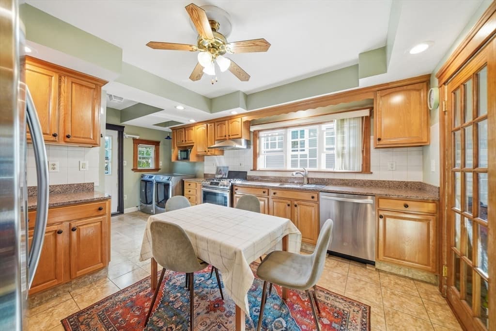 17-19 Berry St, Quincy MA 02169 photo 11