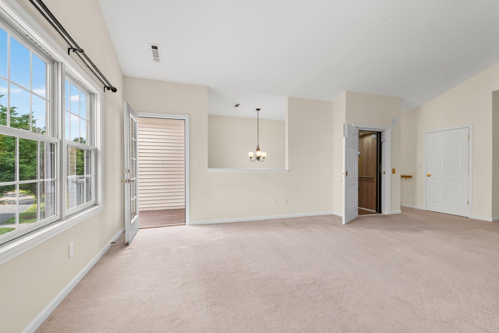 Condominium at 631 East St # M202, Mansfield MA 02048, Mansfield, photo 13 of 35