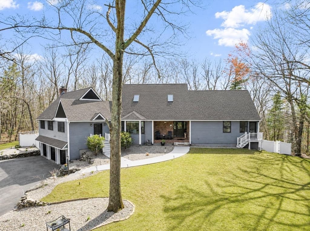 99 Longview Street, Palmer MA 01069