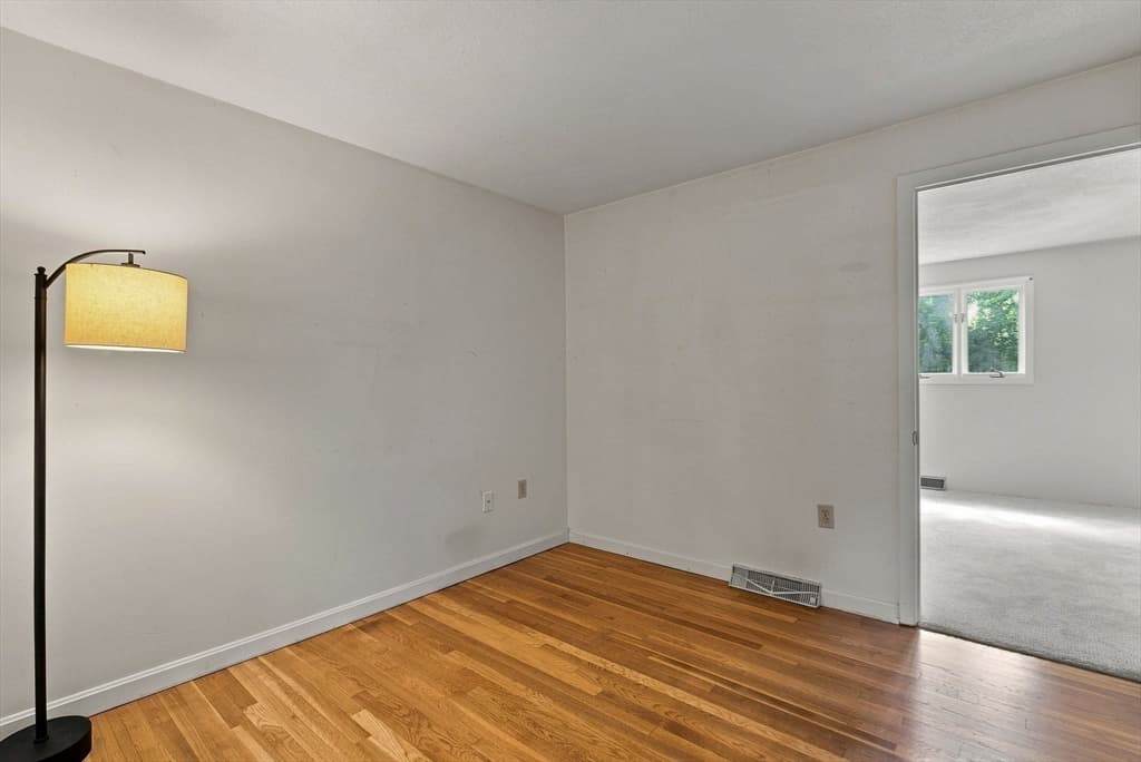 19 Champlain Dr, Hudson MA 01749 photo 17
