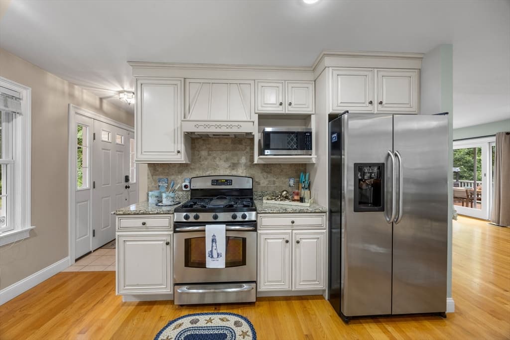 10 Lawton Lane, Barnstable MA 02668 photo 6