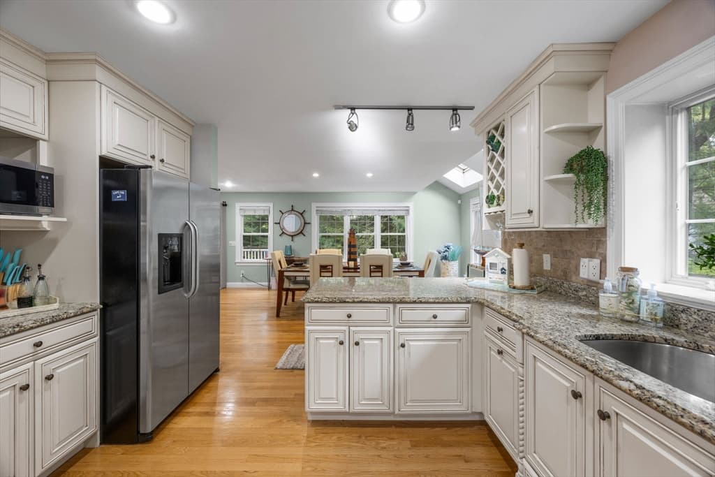 10 Lawton Lane, Barnstable MA 02668 photo 5