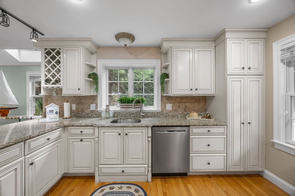 10 Lawton Lane, Barnstable MA 02668 photo 4