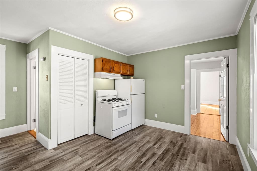 13 Knowlton St, Beverly MA 01915 photo 6