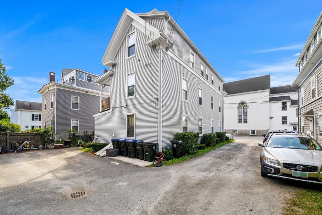 13 Knowlton St, Beverly MA 01915 photo 22