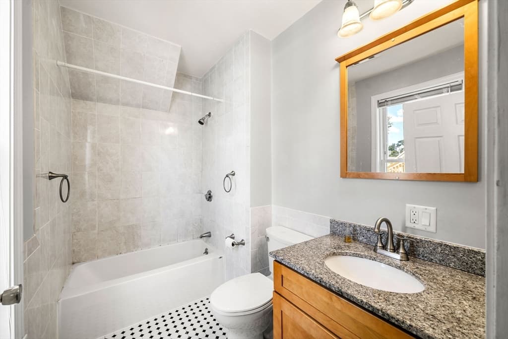 13 Knowlton St, Beverly MA 01915 photo 20